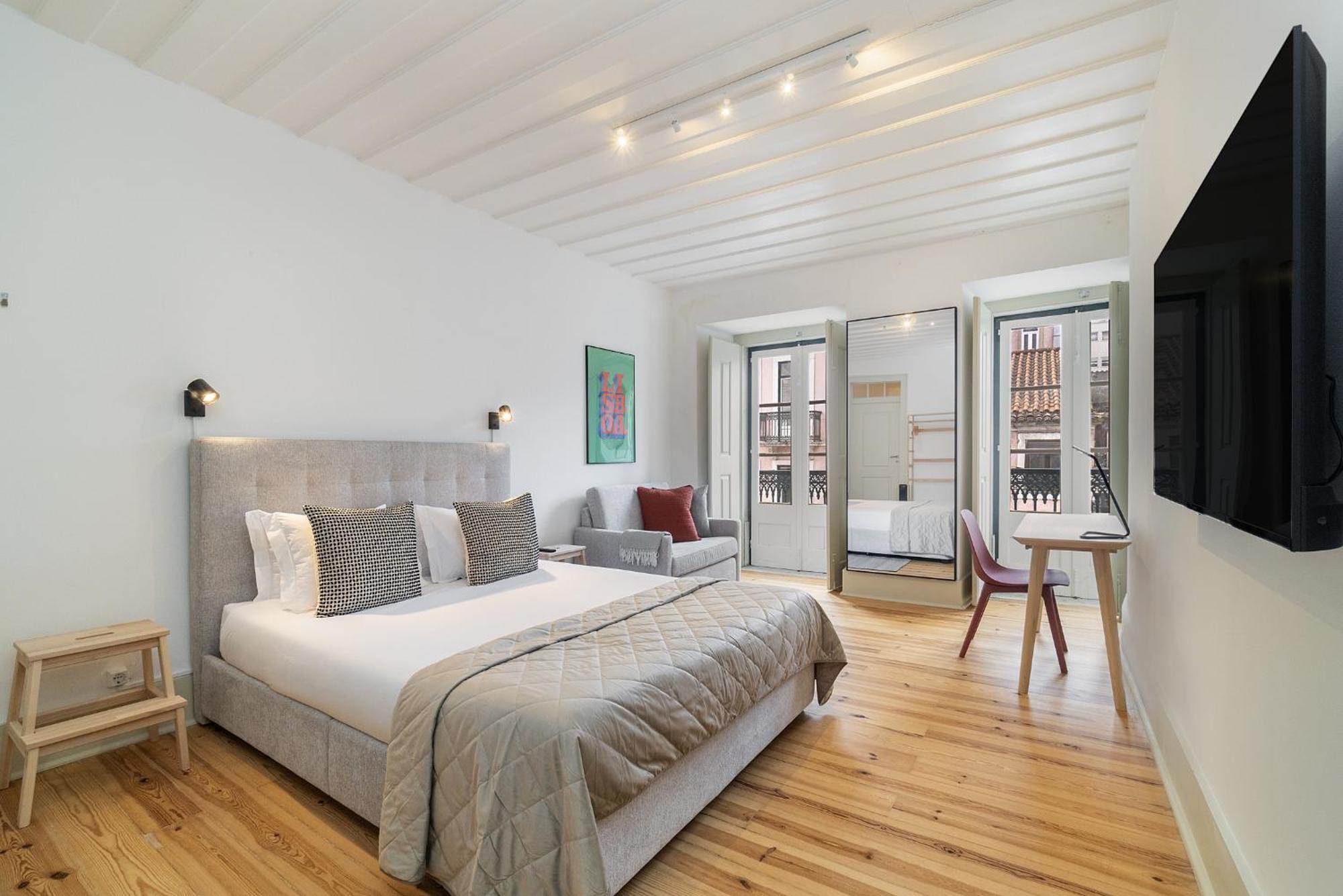 Whome Lisbon's Heartbeat Your Premier Address For Explorers Feriehus